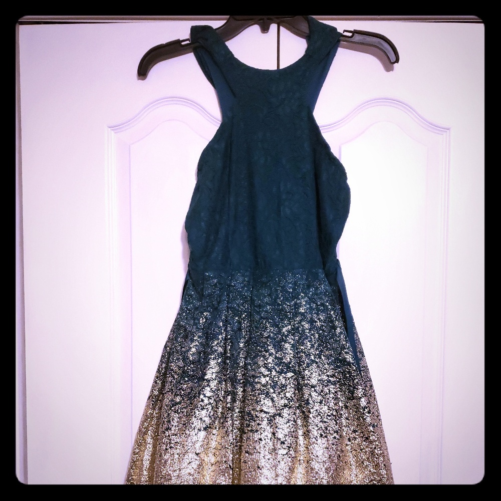 Green/glitter gold dress